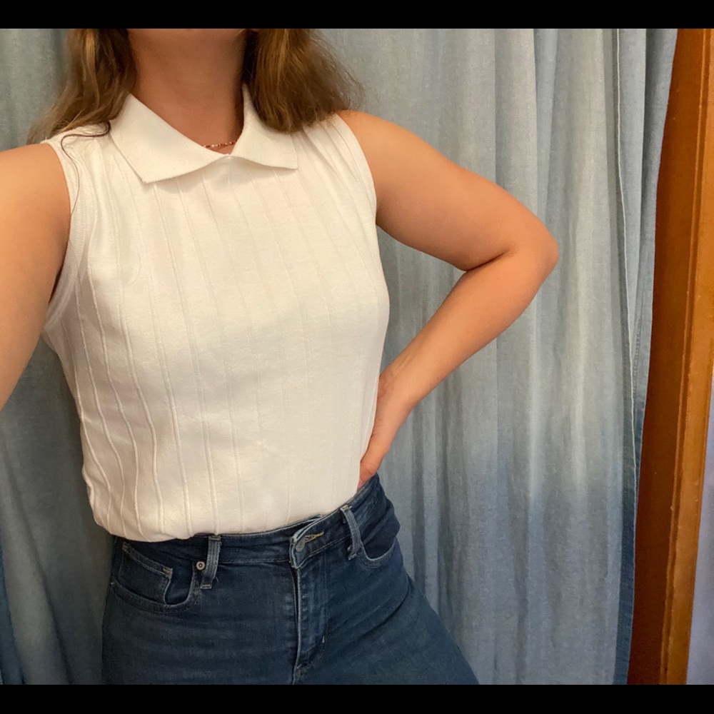 White collared Tank